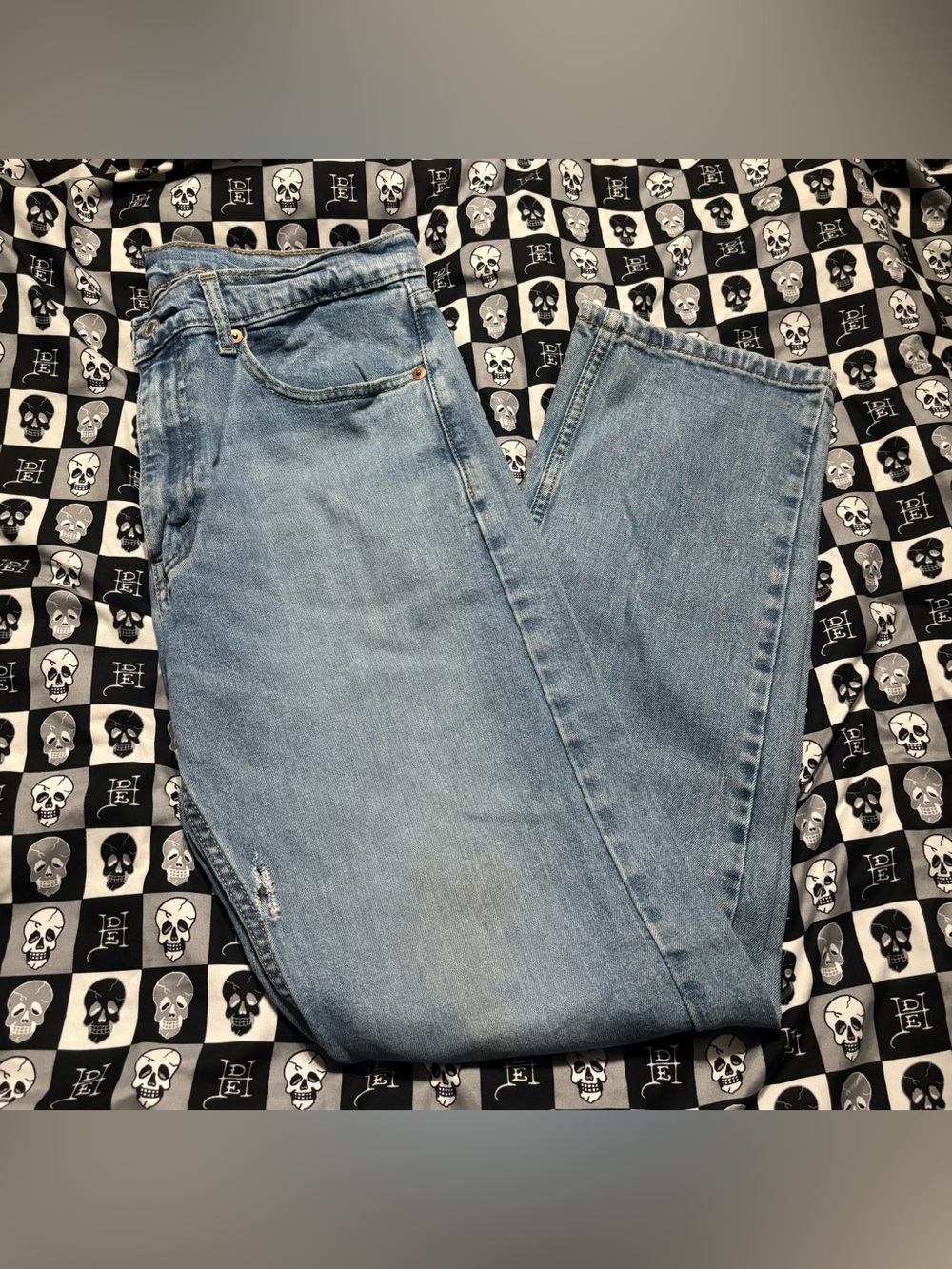 Levi’s Men’s Light Wash Denim Jeans